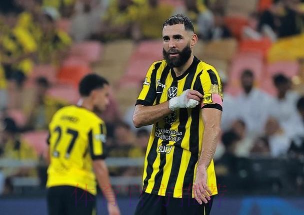 斯基拉:37岁本泽马准备在赛季结束合同到期后离开吉达联合 斯基拉:37岁本泽马准备在赛季结束合同到期后离开吉达联合